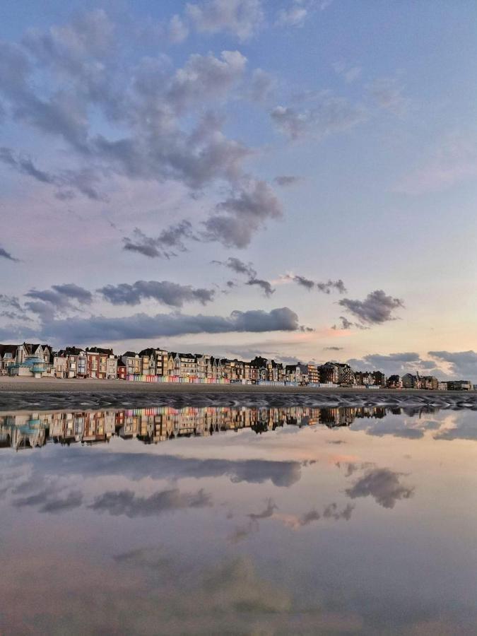 Le Bienvenu - T2 Avec Terrasse Au Coeur De Malo Lägenhet Dunkirk Exteriör bild